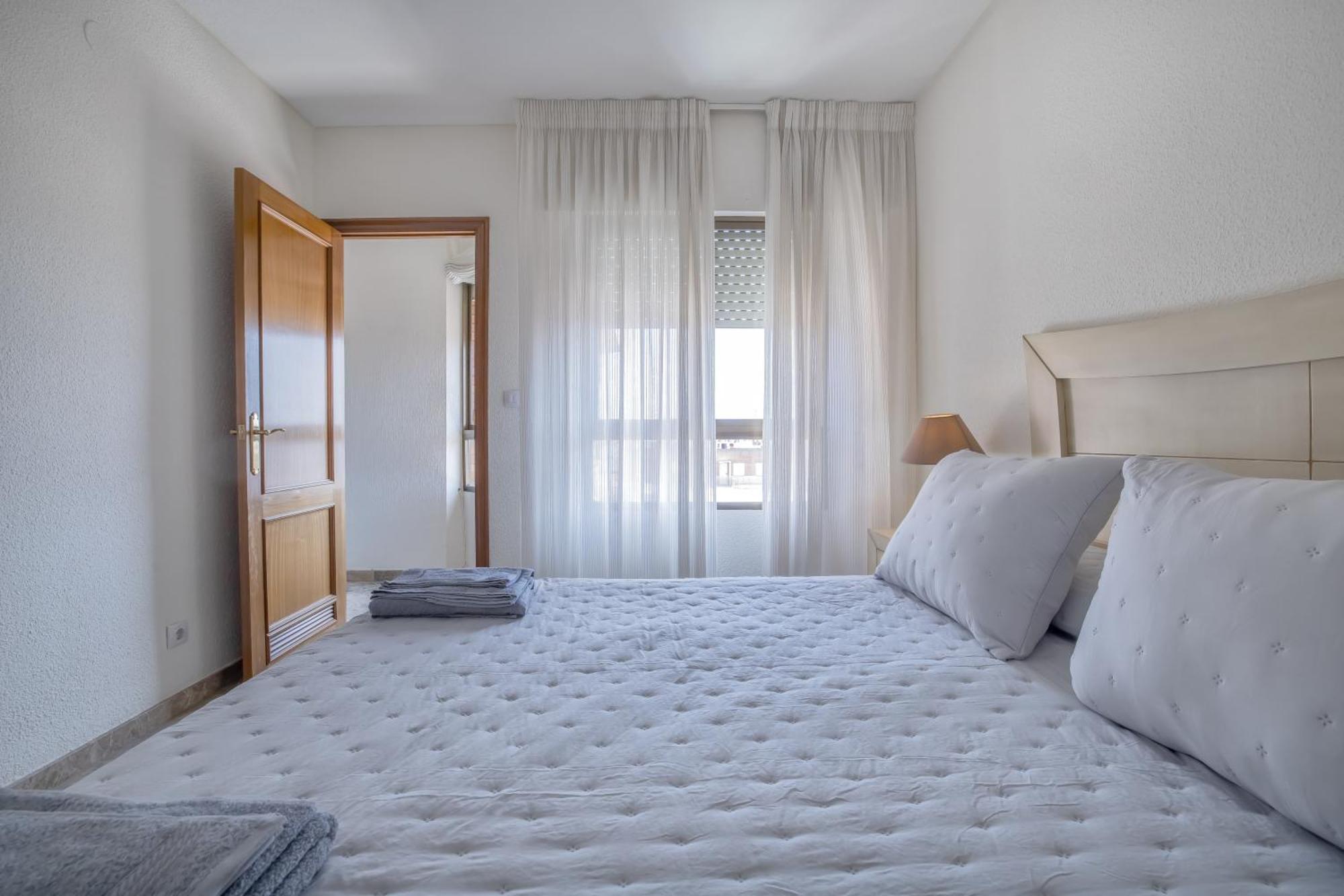 R & T Cordoba Center Apartamentos - Parking Zewnętrze zdjęcie